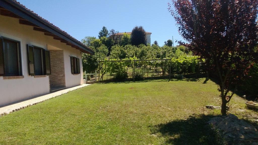Agriturismo Bottega Di Rosanna Castagnole delle Lanze Exterior photo